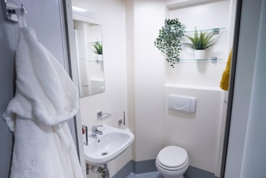 1 bed flat, Lady Lawson Street, Tollcross, Edinburgh, EH39DH - Image 4